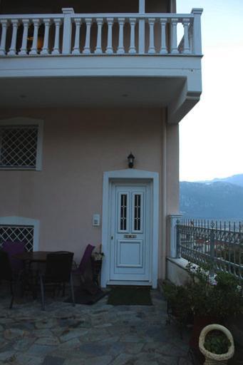 In The Shadow Of Meteora Apartamento Kalabáka Exterior foto