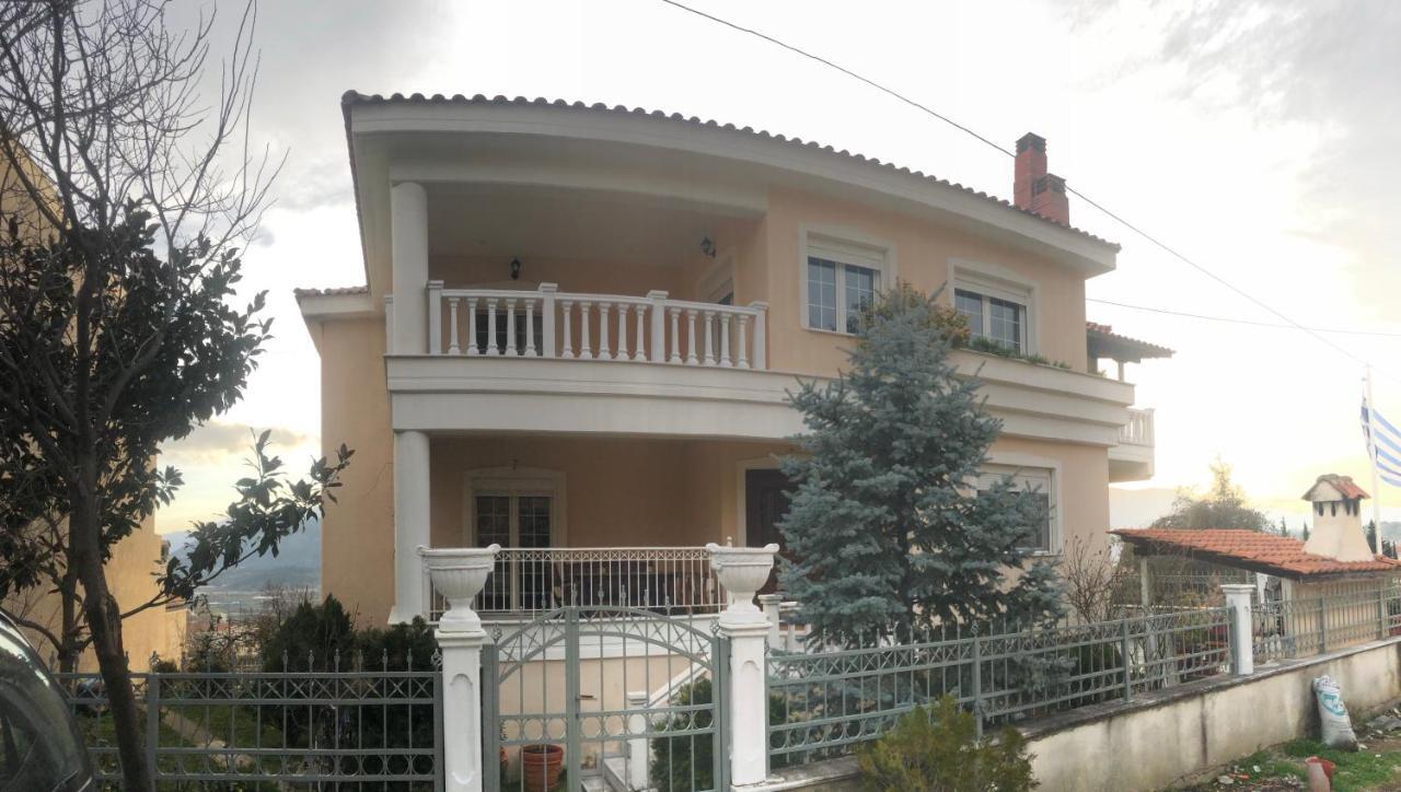 In The Shadow Of Meteora Apartamento Kalabáka Exterior foto